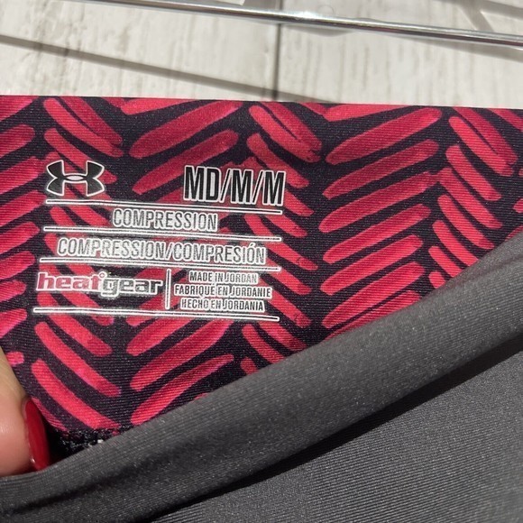 Under‎ Armour Women's Compression Alpha Yoga Capri Grey / Pink Size Medium - Picture 5 of 7